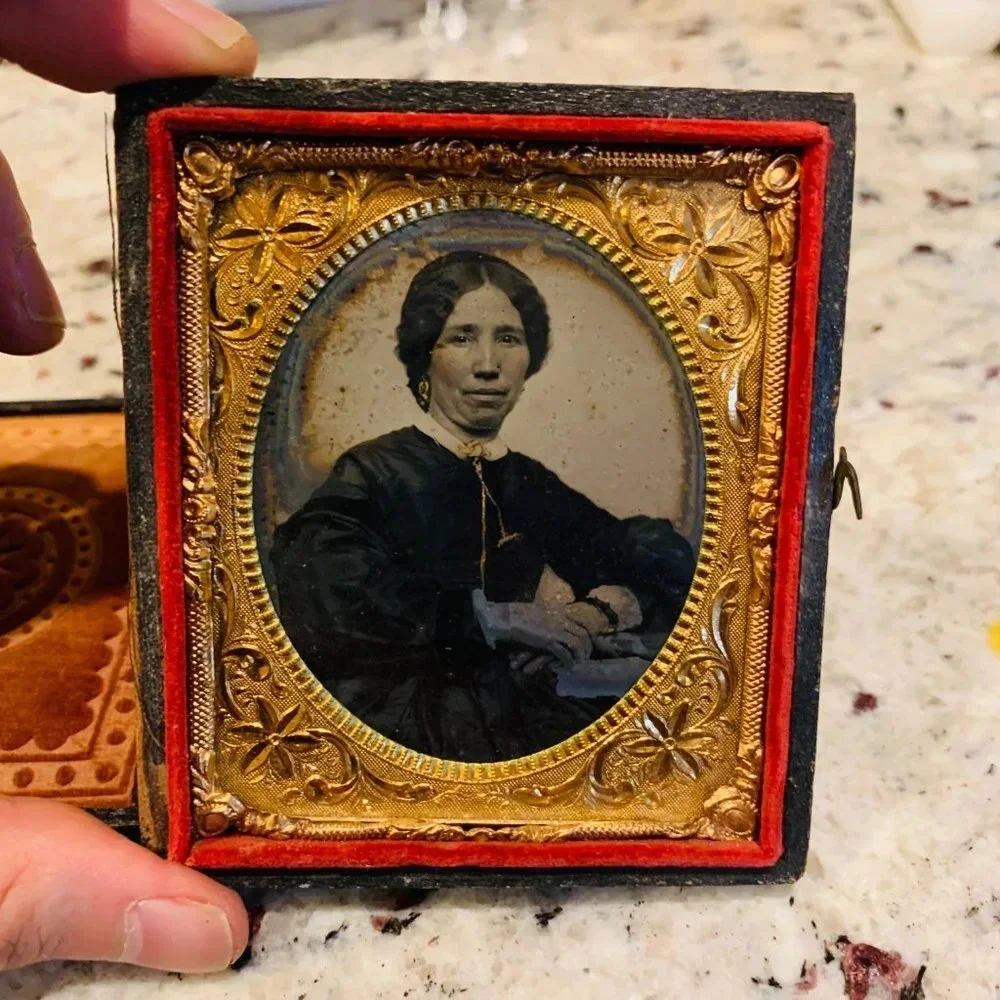 Amazing 1/6 Plate Ambrotype Superb Masterpiece of Young Woman Daguerreotype